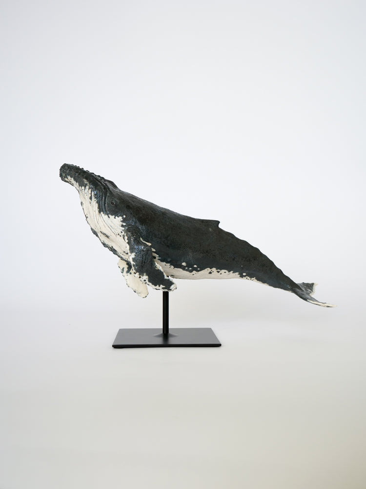 Whale Tala: grey & white, large, ceramic, on stand