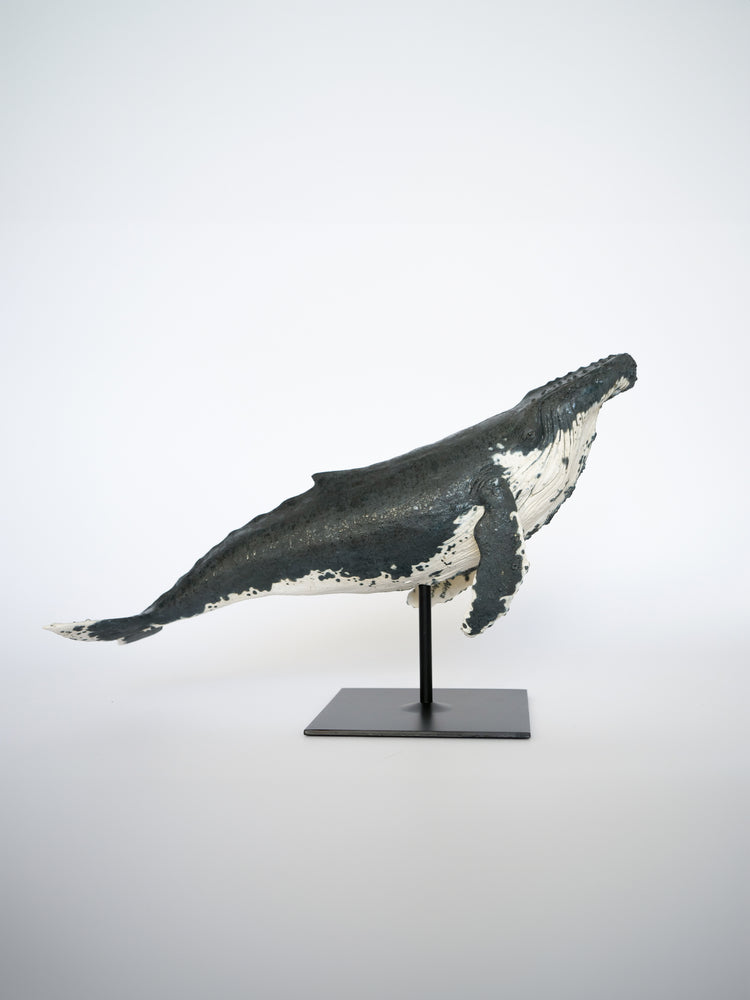 Whale Tala: grey & white, large, ceramic, on stand