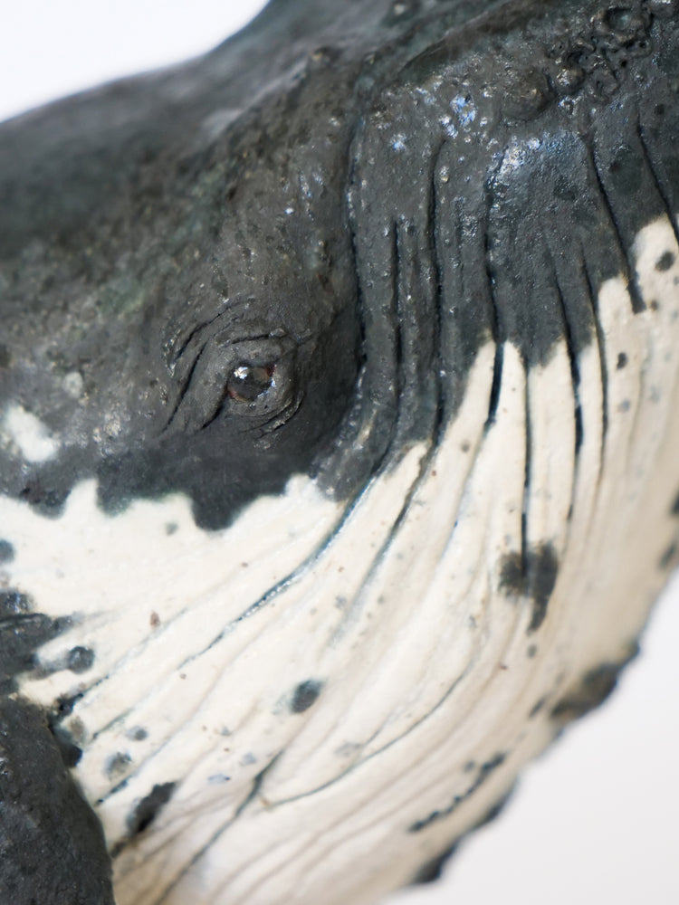 Whale Tala: grey & white, large, ceramic, on stand