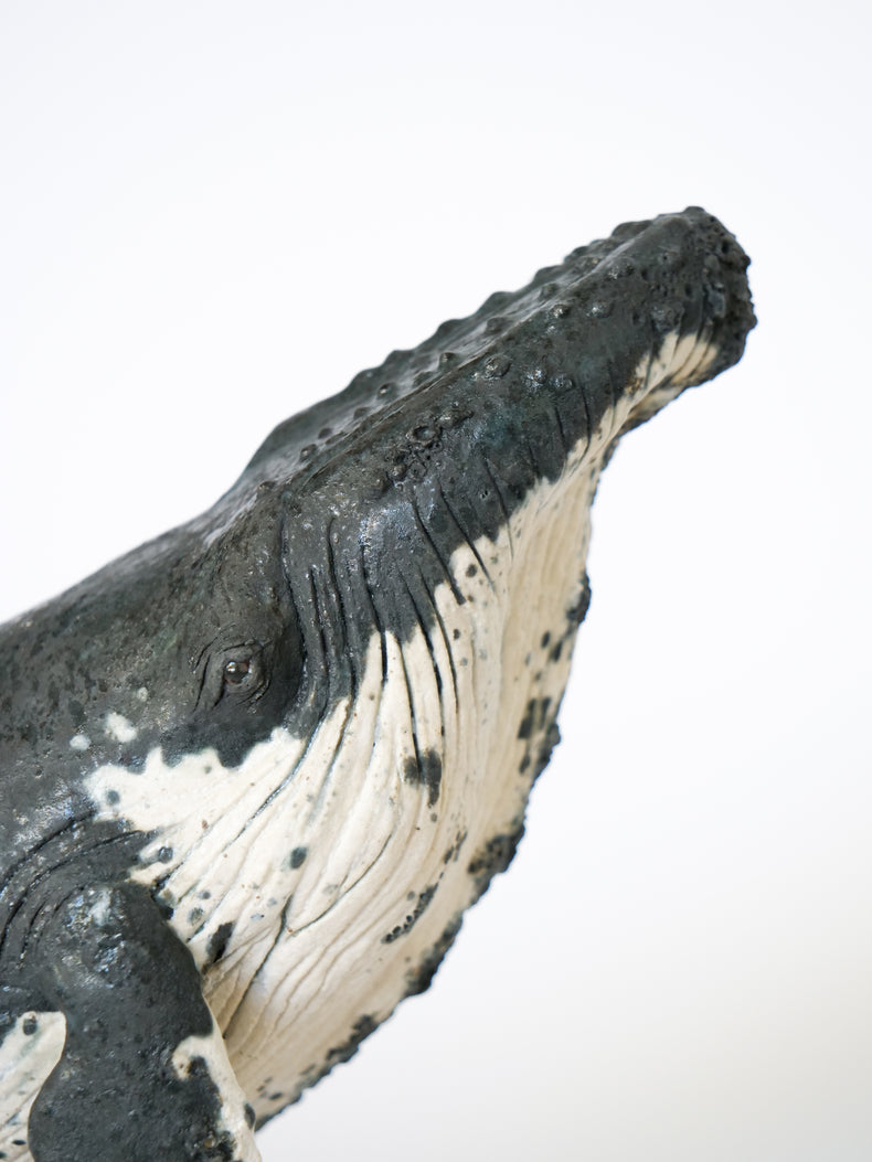 Whale Tala: grey & white, large, ceramic, on stand
