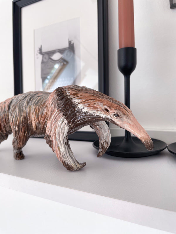 Amazing ceramic giant anteater, animal miniature