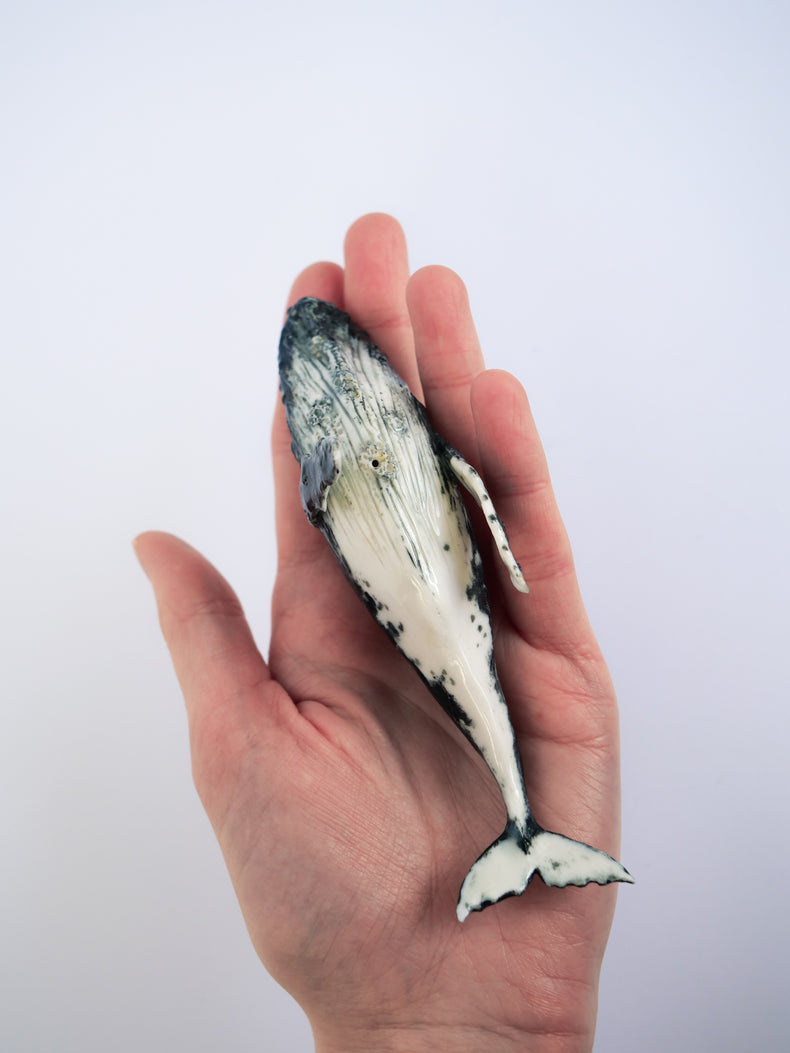 Whale Luna: small, dark blue & white, hanging