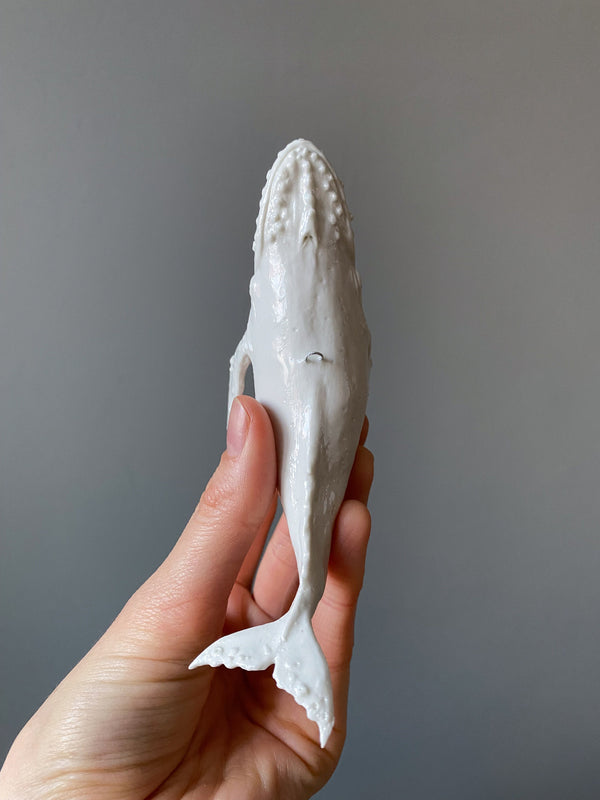 Nemo – Porcelain whale sculpture