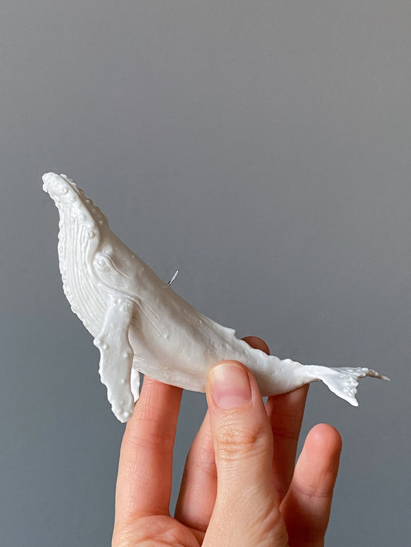 Nemo – Porcelain whale sculpture