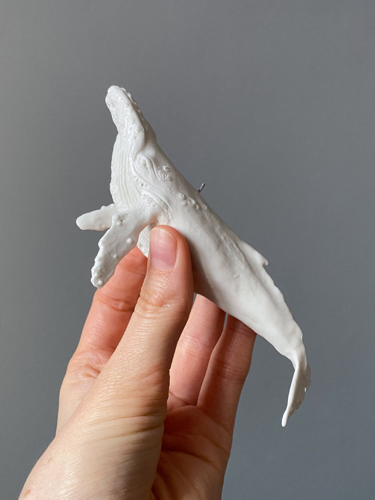 Many – Porcelain whale sculpture