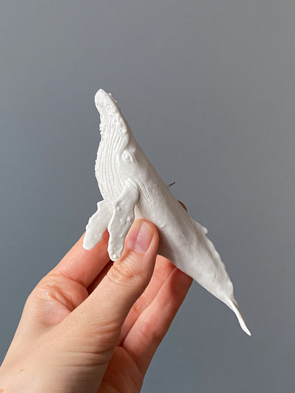 Frank – Porcelain whale sculpture